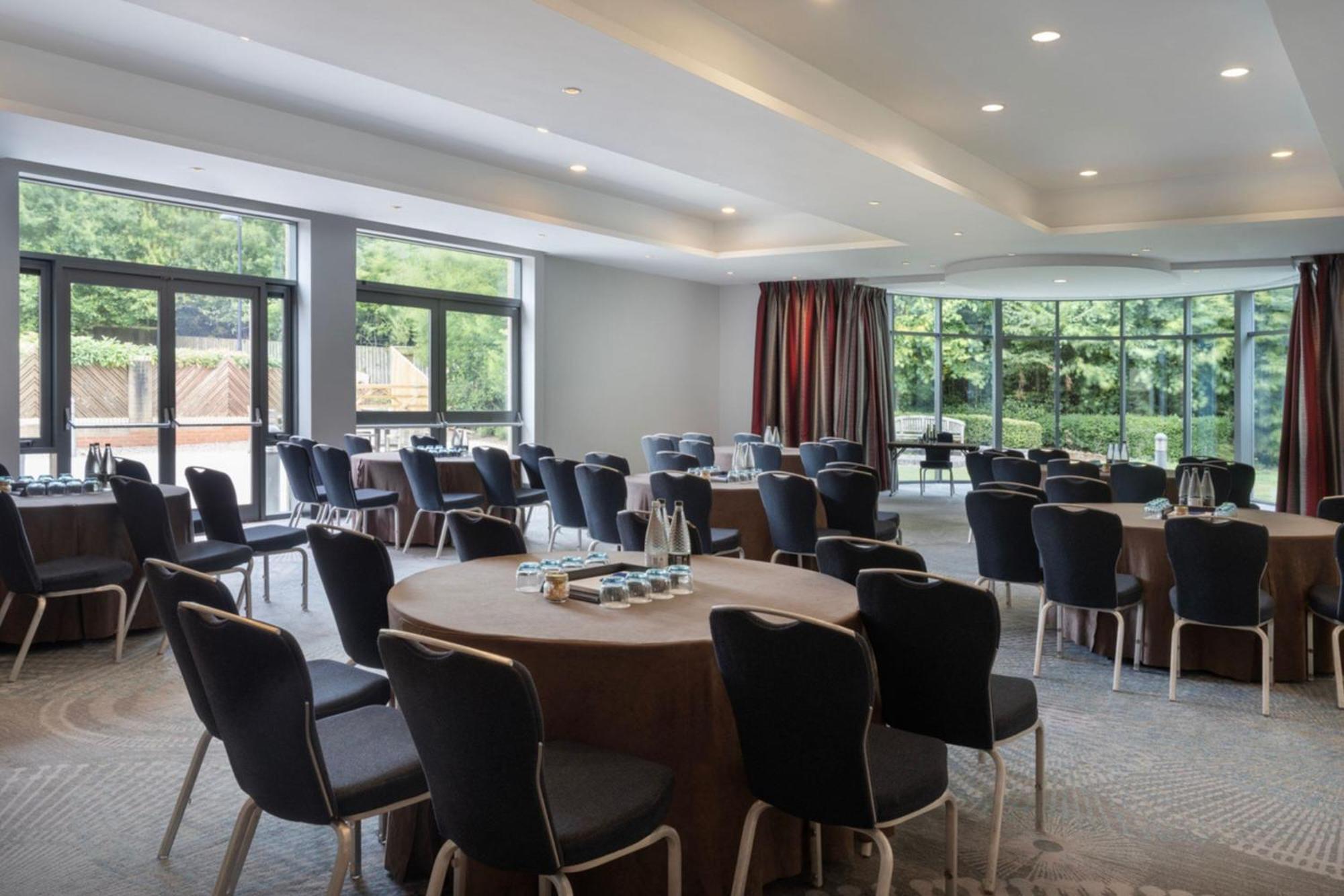 Delta Hotels By Marriott Nottingham Belfry Exterior foto